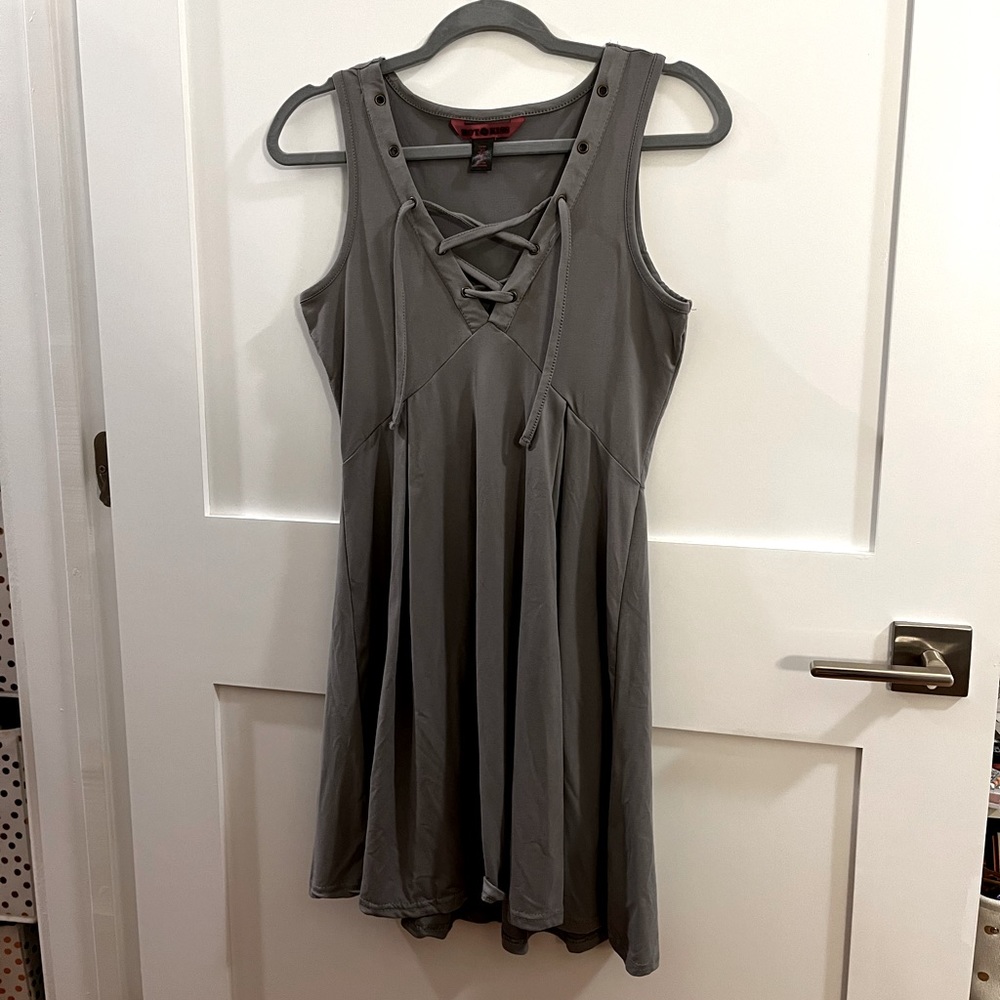 Juniors Medium gray dress